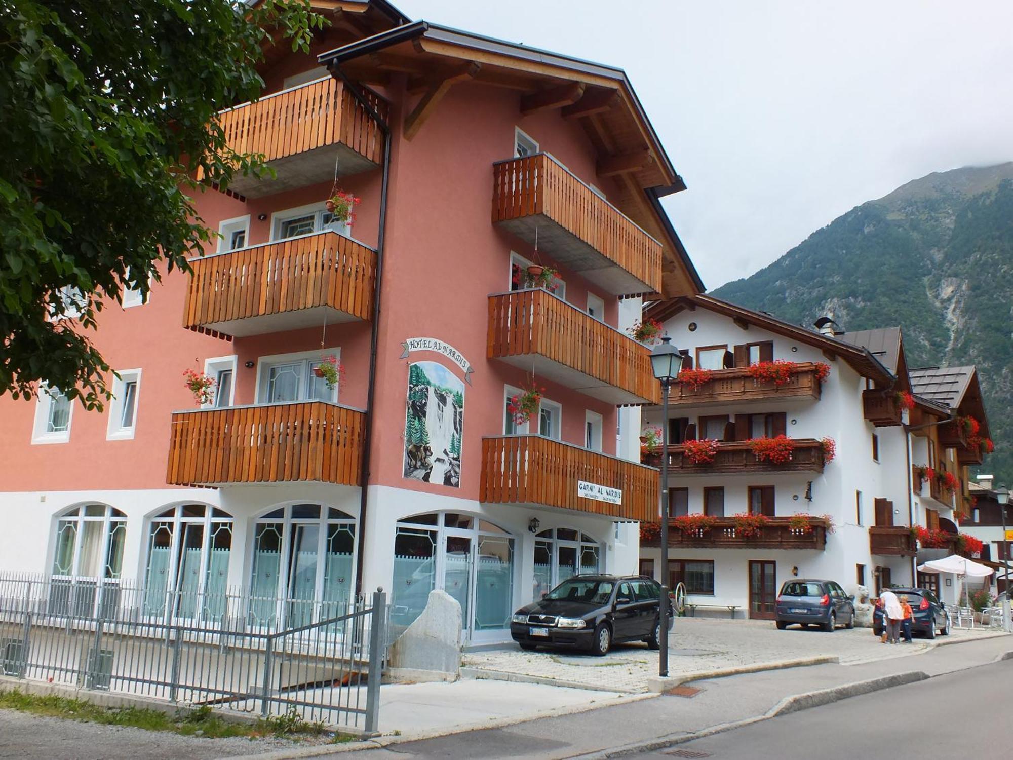Hotel Garni Al Nardis Carisolo Exteriér fotografie